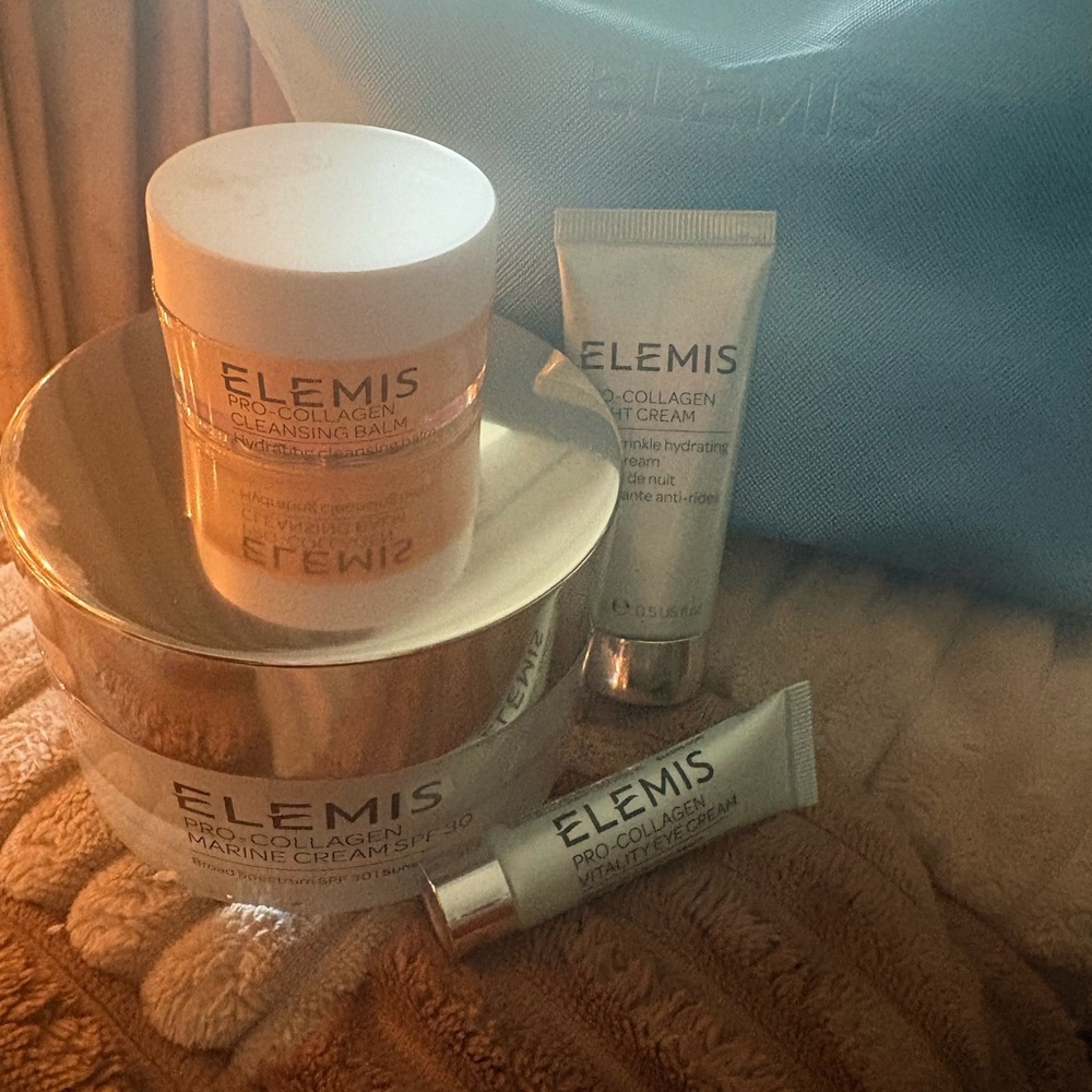 Elemis Pro-Collagen Marine Skincare Set in Cream - Picture 2 of 10